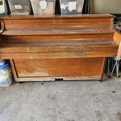 Upright Piano Trash 