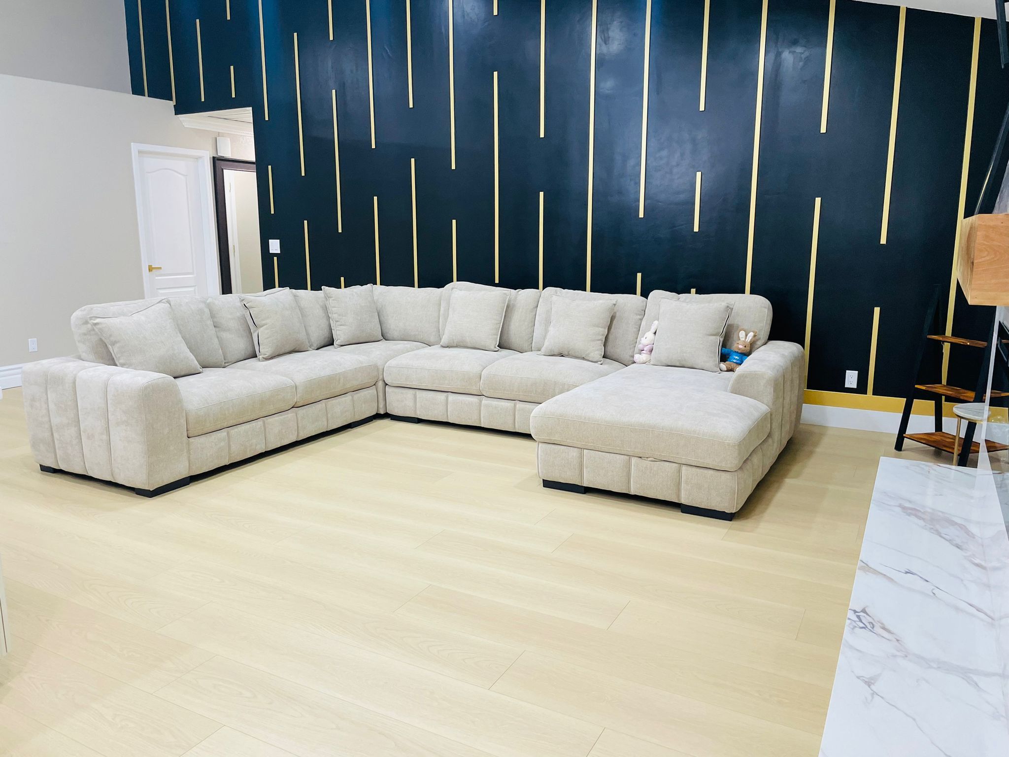 Chaise Sectional Sofa