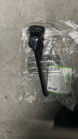Evo Bike kickstand