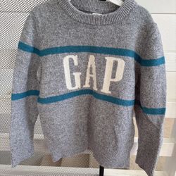 Baby Gap Boy Pullover Sweater Long Sleeve Crew Neck Size 5T Shirt Toddler Boy Top  Good condition washed with detergent & sanitizer  Comes from pet fr