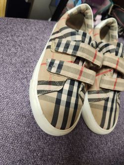 Burberry Shoes kids