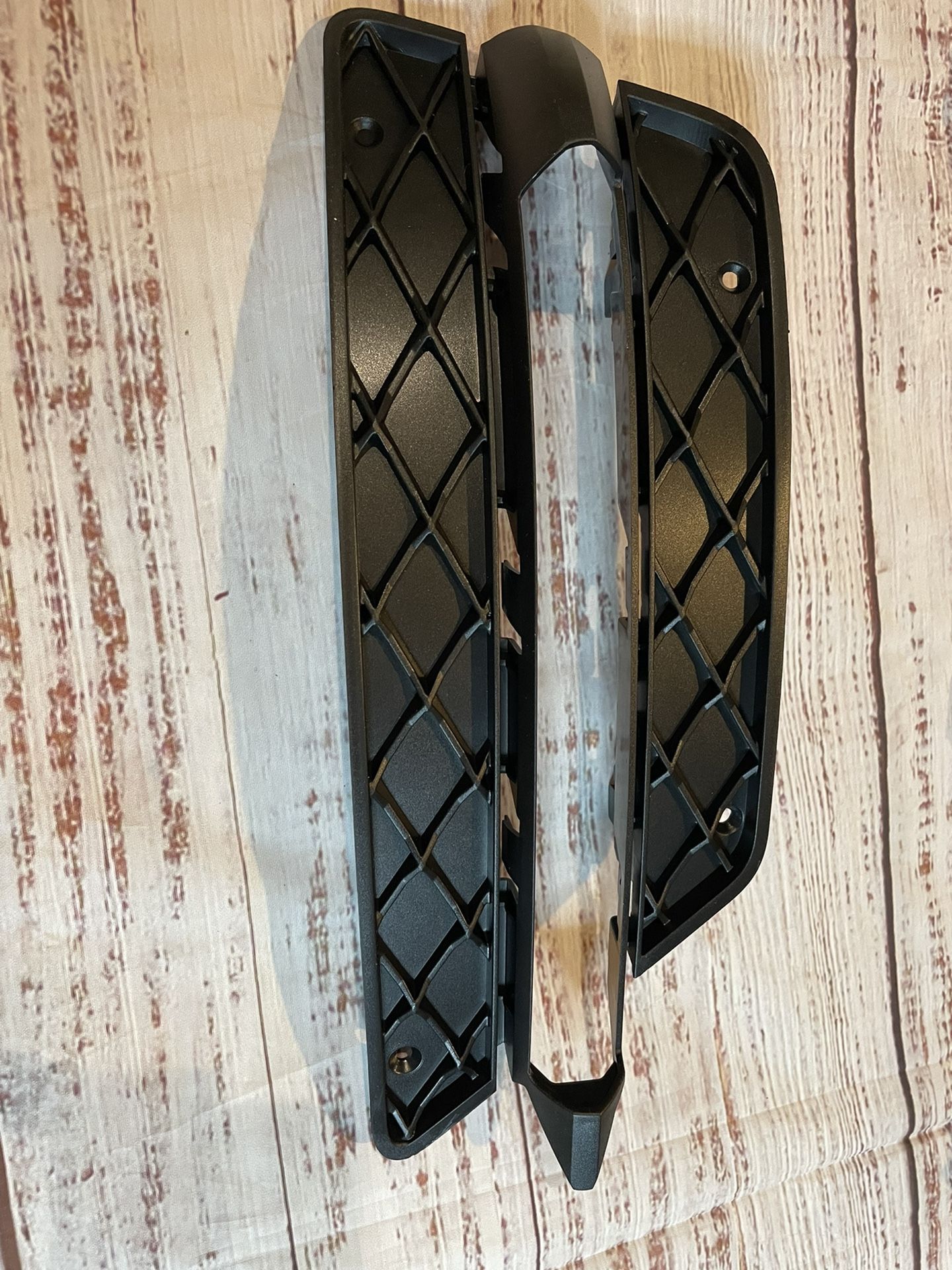 C Class Left Front Bumper Outer Grille