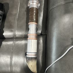 Galaxy Edge Savi Workshop Lightsaber