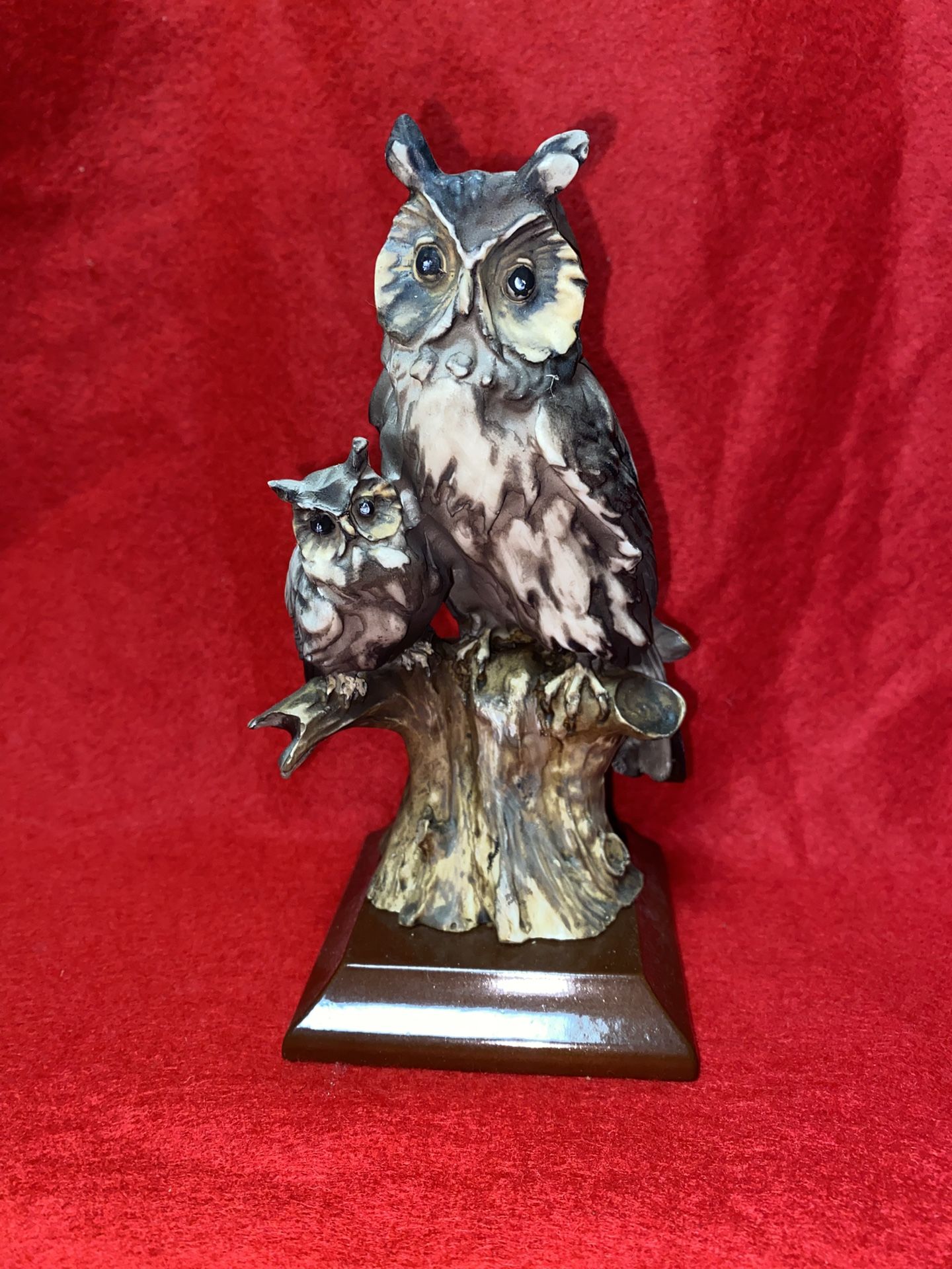 7 Inch x 3 Inch Painted Alabaster Owls Statue Imported From Greece
