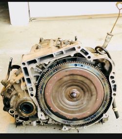 Vendo Trasmisión Automática Para Carro Honda  Civic  Or  Accord 