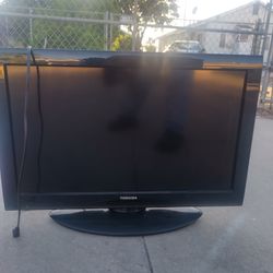 Toshiba 32' Inch Tv