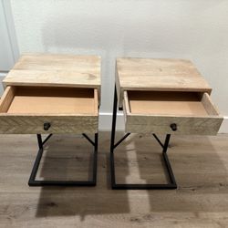 Bedside/nightstand Table 