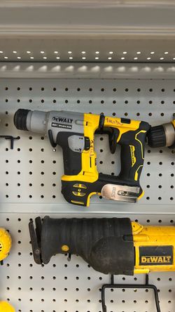 Dewalt  ATOMIC 20V MAX 5/8 in. Brushless Cordless SDS