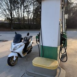 250cc Moped