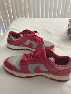 Nike dunks low University Red size 10