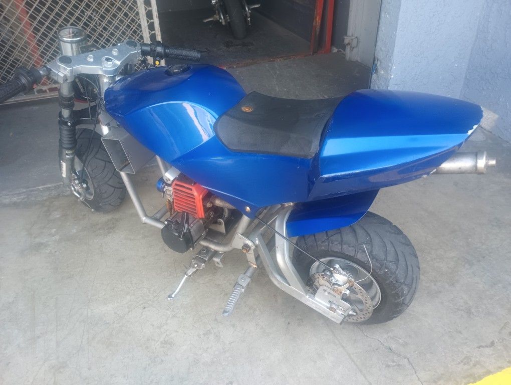 Pocket Bike Boreem 49cc 50mph X2