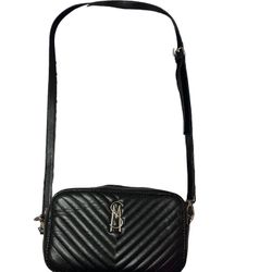 Cute Black Sm Purse With Black Strap 