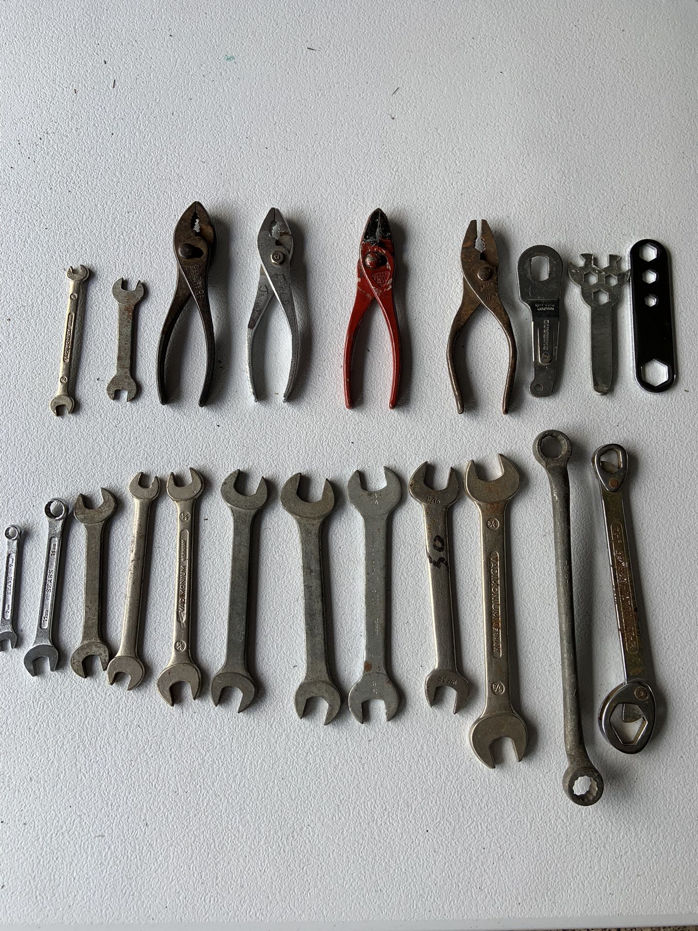 Wrenches & Pliers