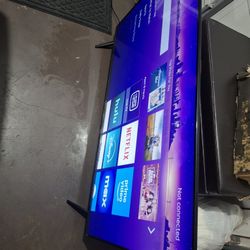 55 Inch Roku Tv W Remote,  Can Deliver For Xtra $5