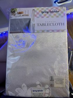 3 Spring splendor tablecloths