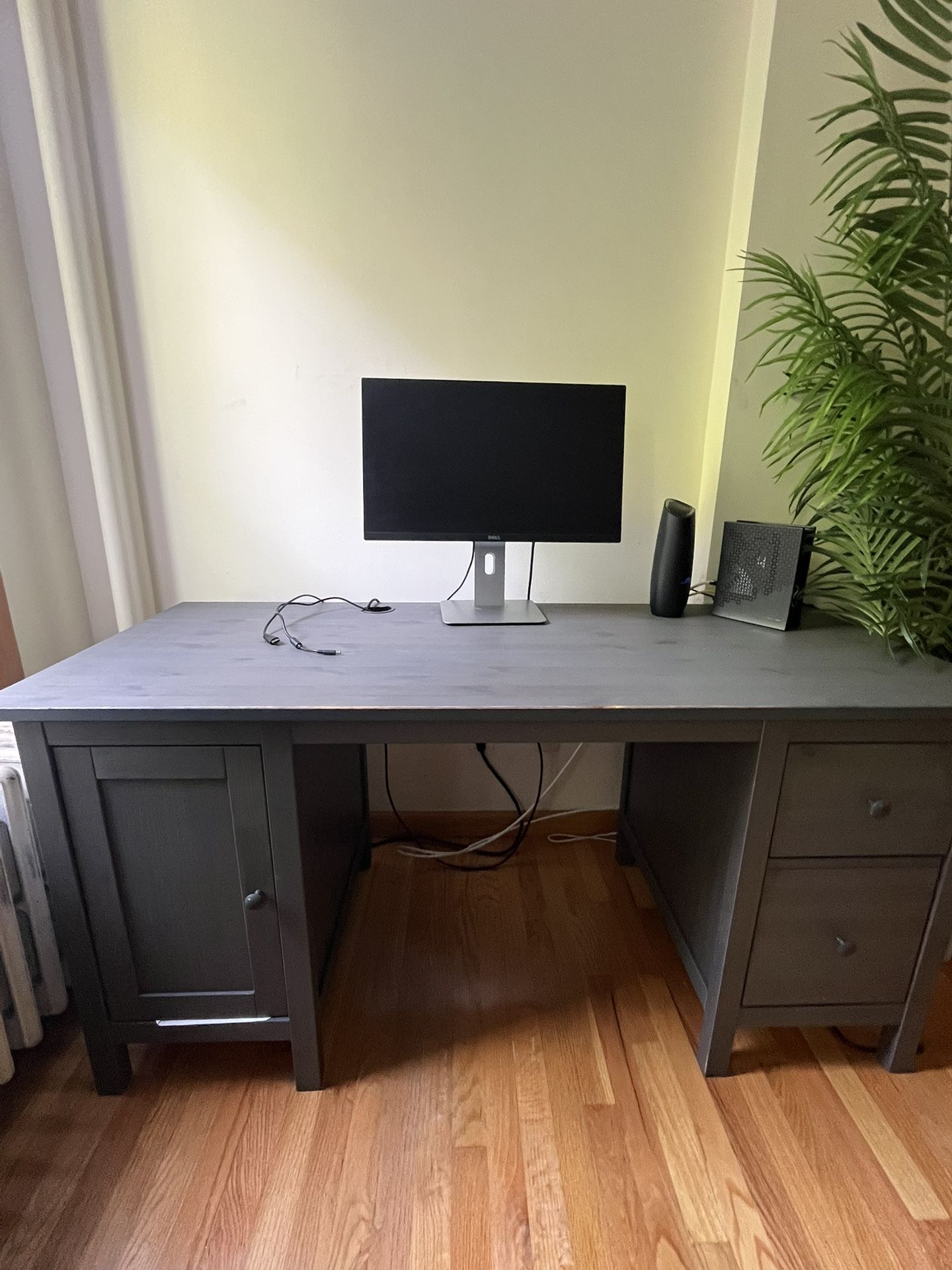 Desk valued at $400 for only $75 in Upper East Side 