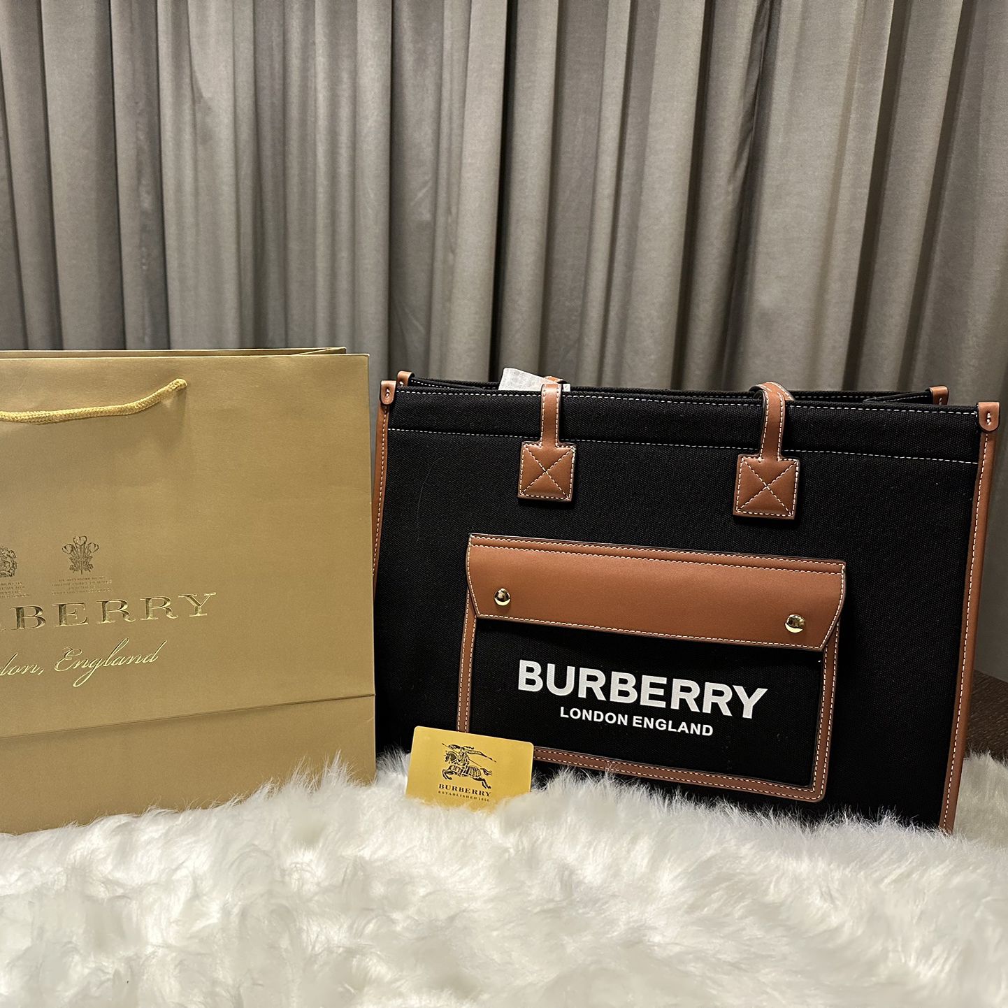Authentic Burberry Purse! Great Gift for Sale in Monroe, WA - OfferUp