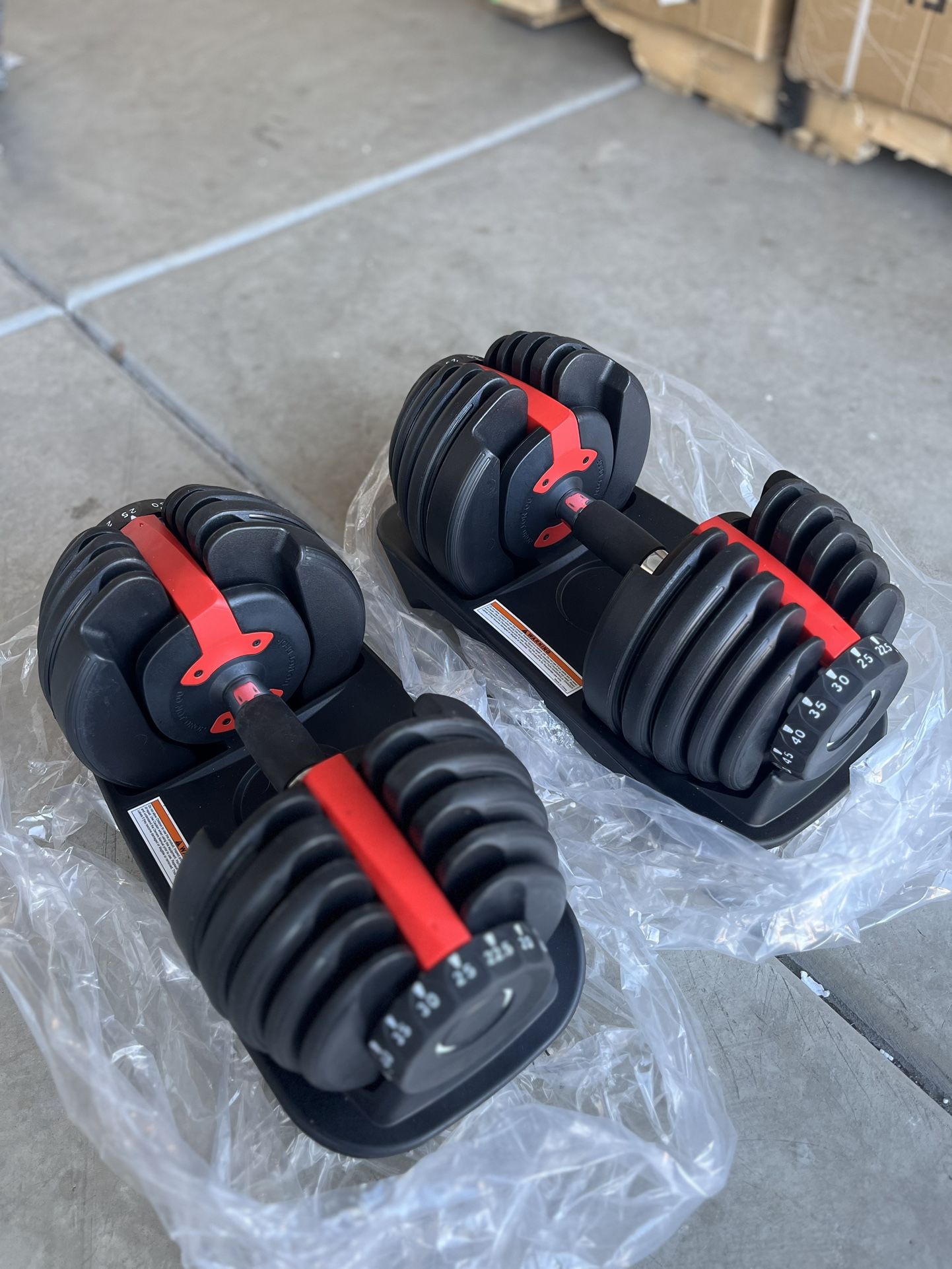 Adjustable Dumbbells 5lbs-52.5lbs (brand new)