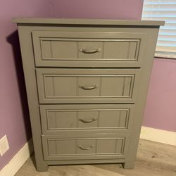 Gray 4-drawer dresser
