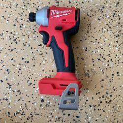 Milwaukee M18 18V Lithium-Ion Brushless Cordless 1/4 in. Compact Impact Driver (Tool Only)