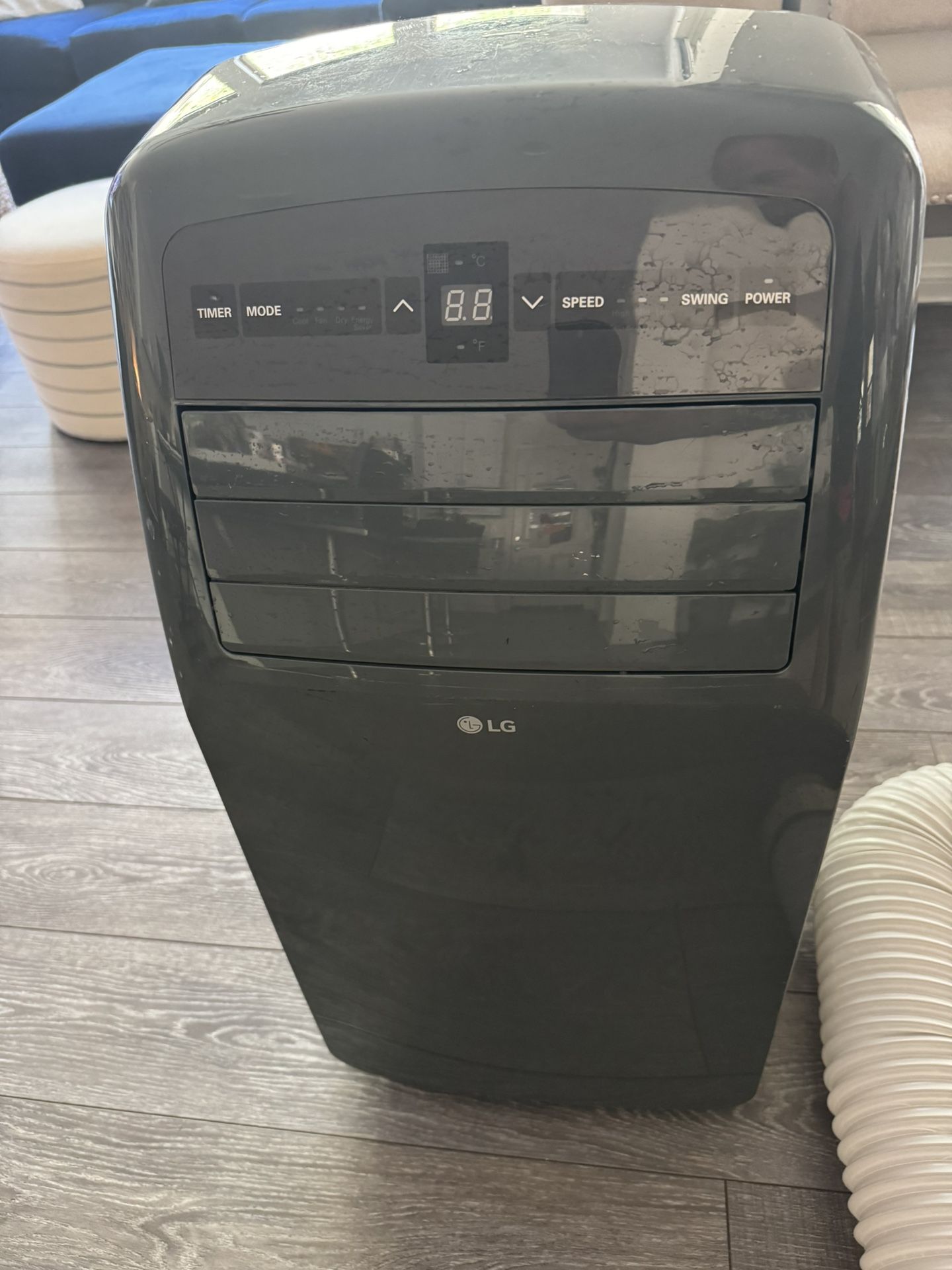 LG Air Conditioner