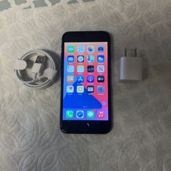 iPhone 7 128 GB Unlocked For All Carriers 