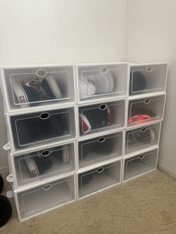 Shoe container