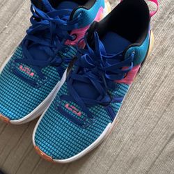 Nike Shoes 