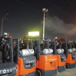FORKLIFT TOYOTA 3000#