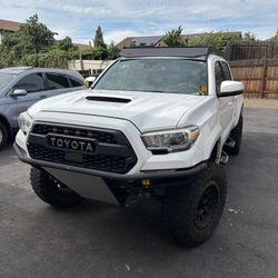 Custom Front Bumper Tacoma 