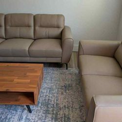New Leather Couch and Loveseat! Includes Free Delivery 🚚!