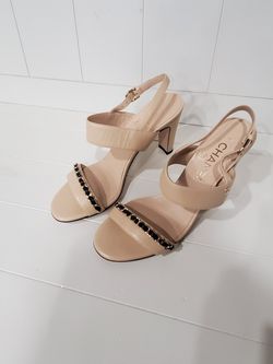 New never worn Chanel heels size 6.5