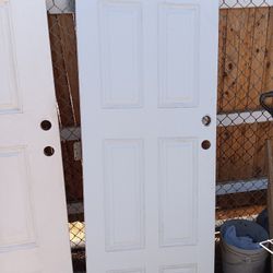 2 Masonite Interior Doors 