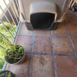 Petmate Barnhome  III,25-50Lbs