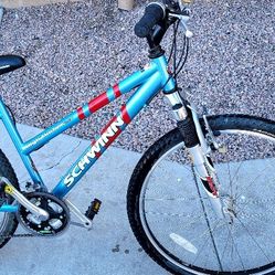 26" Schwinn Bike Small Frame 5'4" To 5'9"