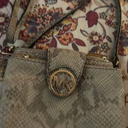 Michael Kors Vintage Snakeskin Purse 7"  x 8" But Handle