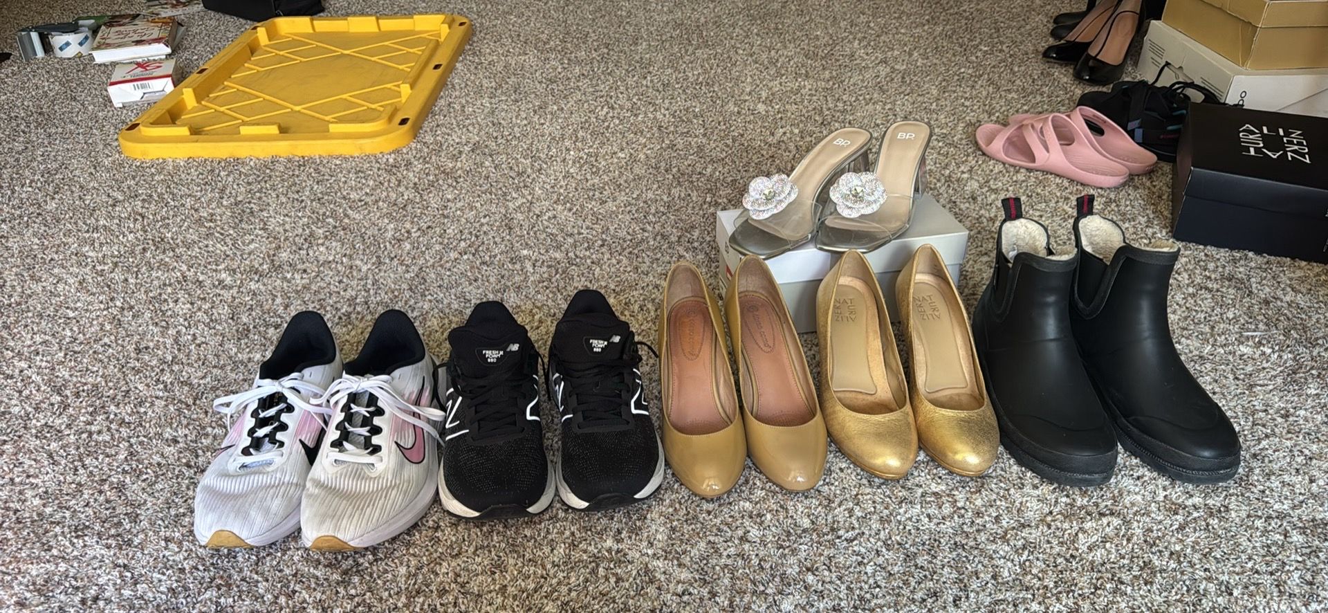 All women’s shoes for 20