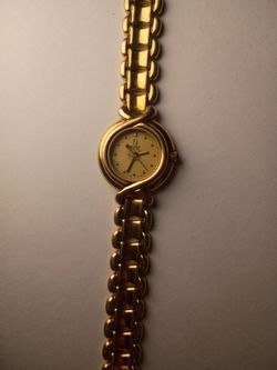 Authentic Vintage Fendi 700L women's watch