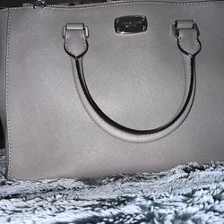 Grey Michael Kors Purse 