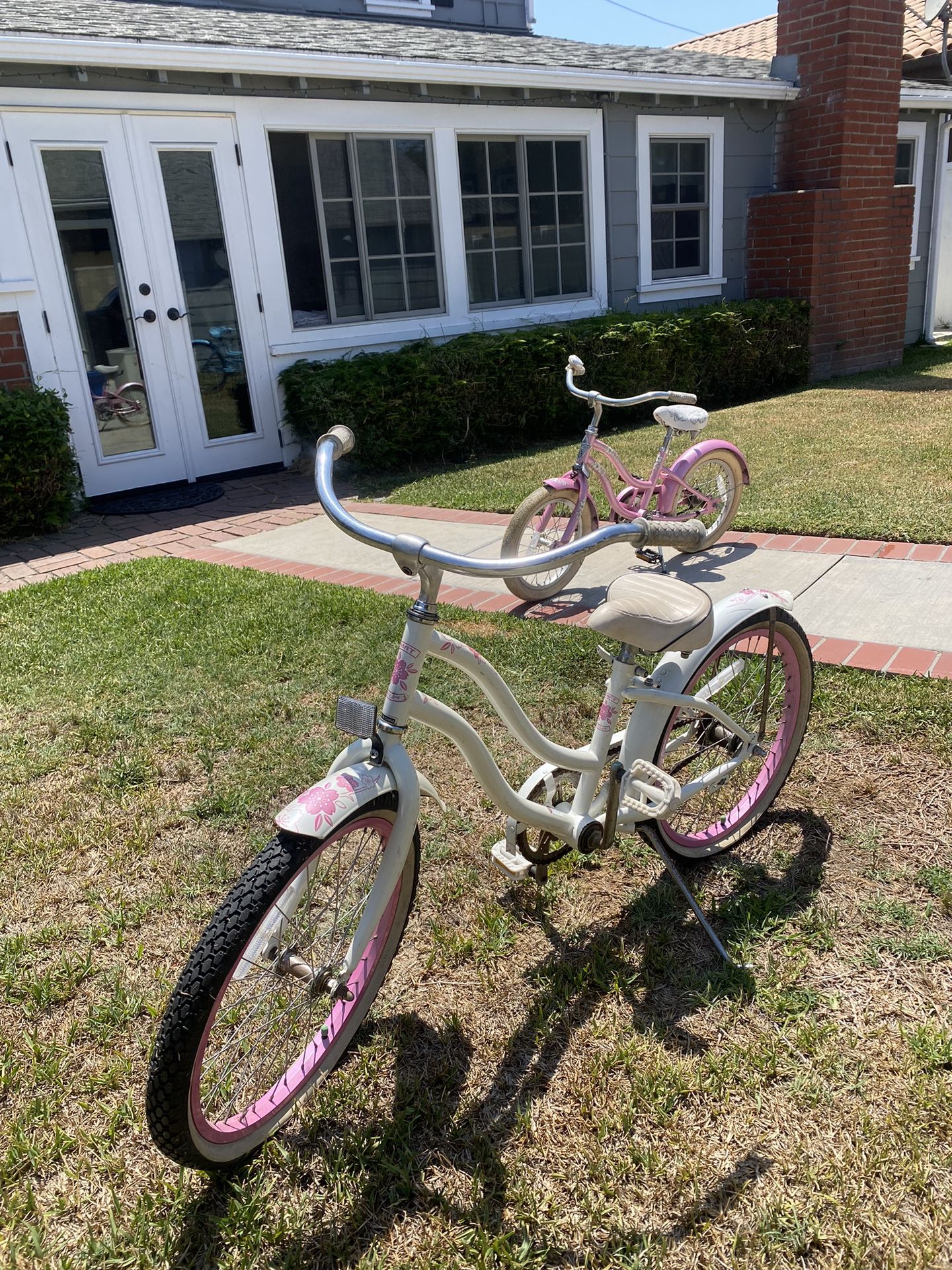 Phat Cycle Girls 20in cruiser bike!