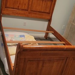 Sleigh Bed