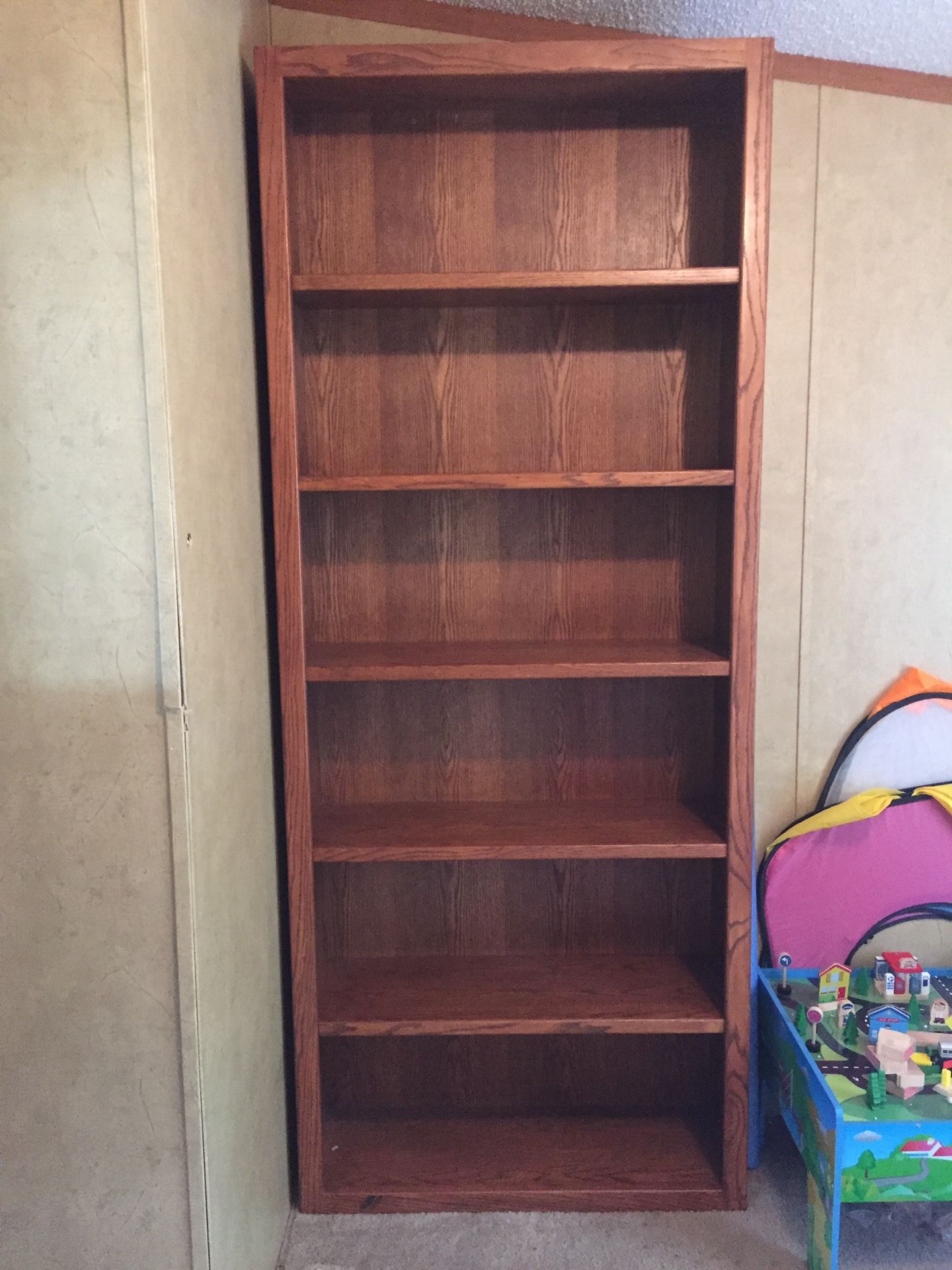 2 Book Shelves