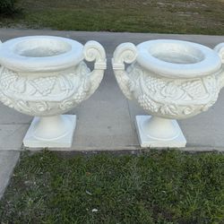 Set Of 2 Large Concrete Planters
