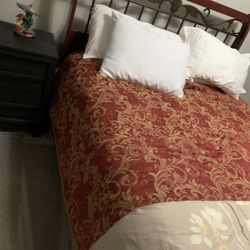 Queen Bed With Mattress 