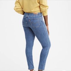 Levi’s 721 High Rise Skinny Jeans