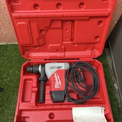 Milwaukee 1-9/16 in. SDS-Max Rotary Hammer 
