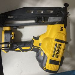 3 Nail Gun Dewalt 20 Volt Lot 