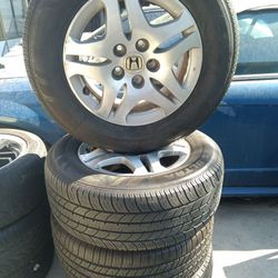 OEM 16" Honda Pilot Wheels And Tires Set