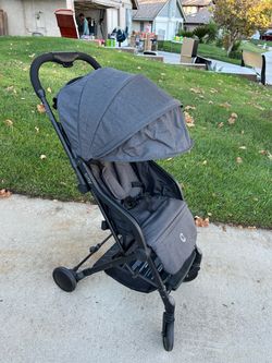 Contours Bitsy compact stroller