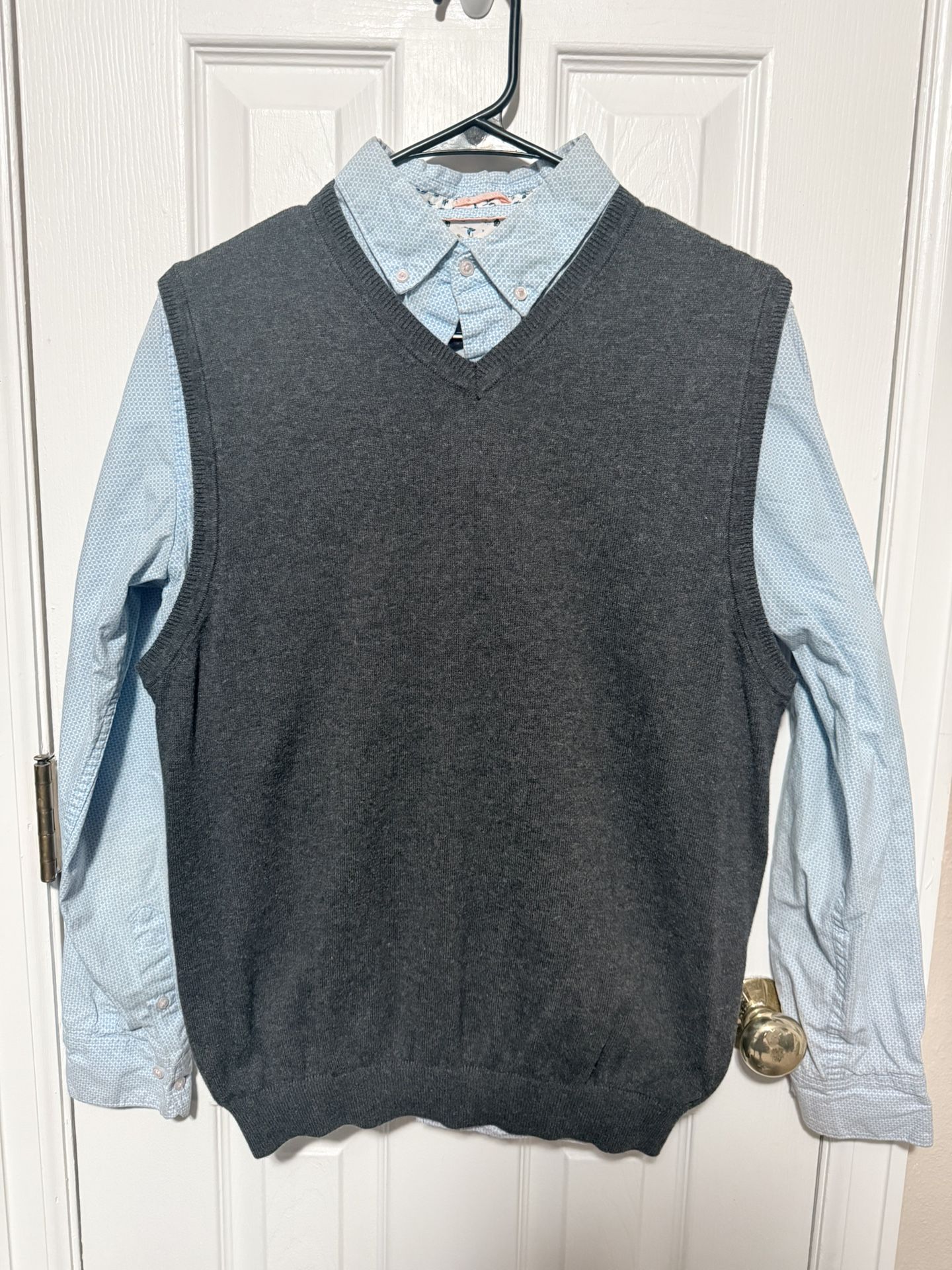Van Heusen V-Neck Gray Sweater Vest